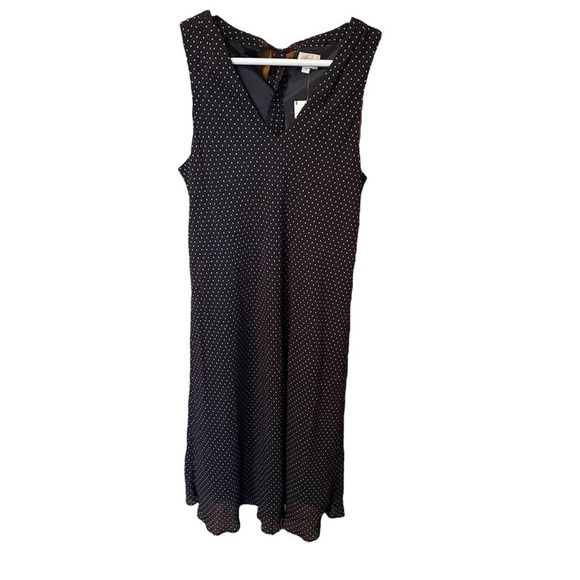 Classic Style Navy ALine PatternDress -V Neck- Size 16P- VClosure back panel NWT - Picture 1 of 15